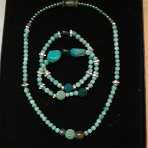 Handmade made necklace and bracelet set